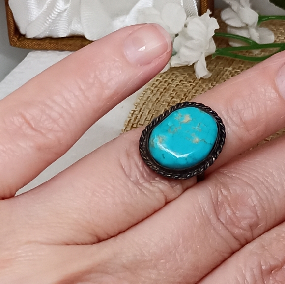 Size 6 vintage Navajo turquoise ring - Picture 4 of 6
